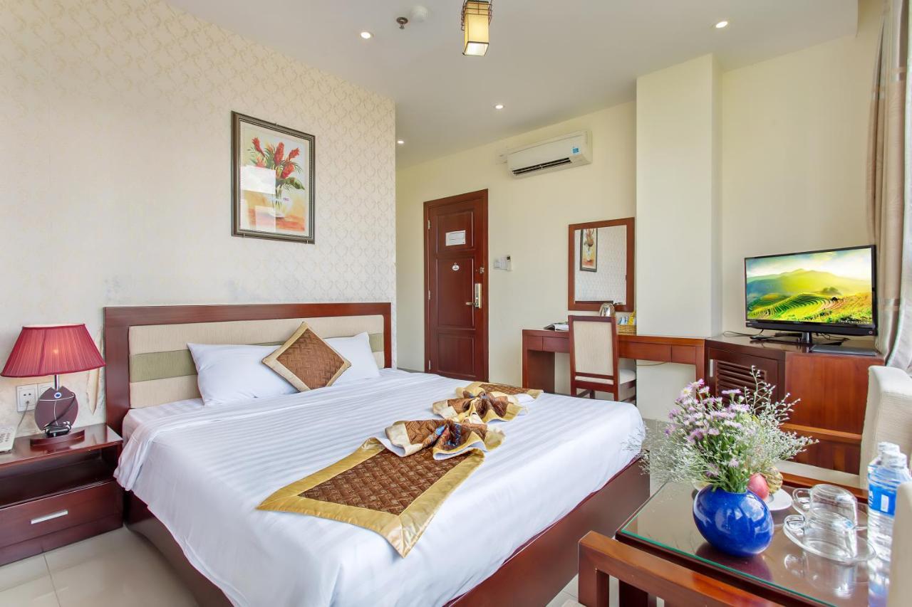 Gia Linh Hotel Дананг Екстер'єр фото