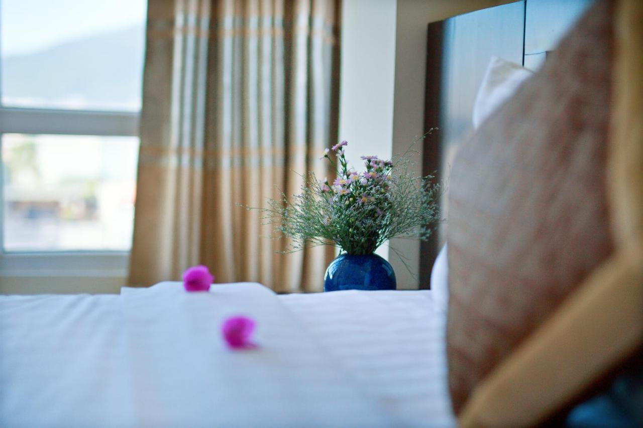 Gia Linh Hotel Дананг Екстер'єр фото